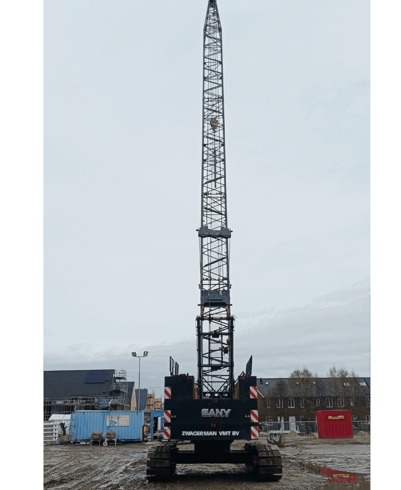 SANY SCE 600A rupskraan uit 2022 in actie op een bouwlocatie