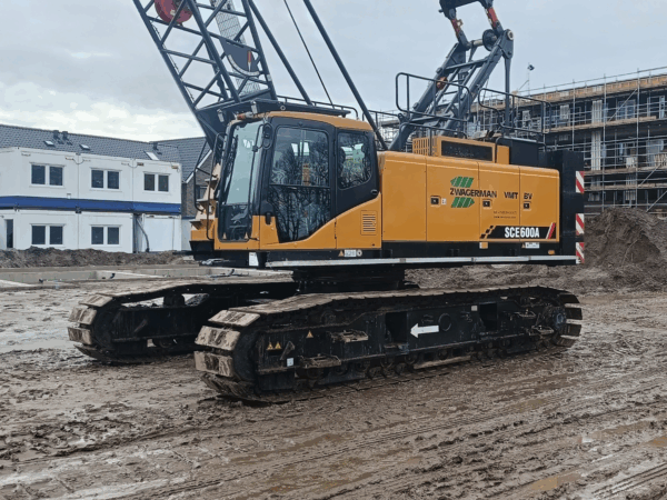 SANY SCE 600A rupskraan uit 2022 in actie op een bouwlocatie